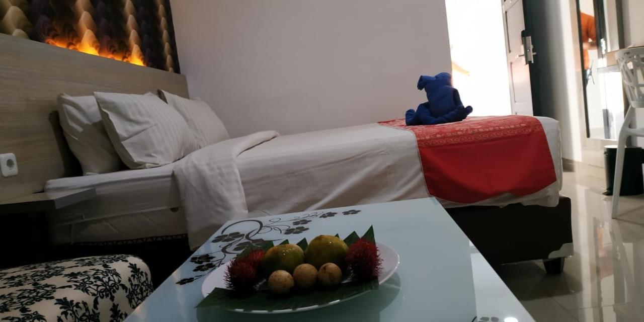 Mel'S Inn Manado Zewnętrze zdjęcie