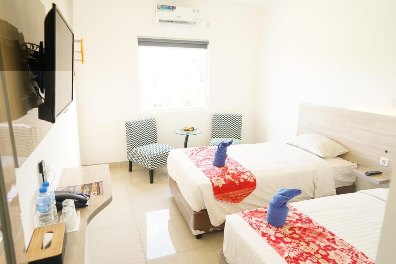 Mel'S Inn Manado Zewnętrze zdjęcie