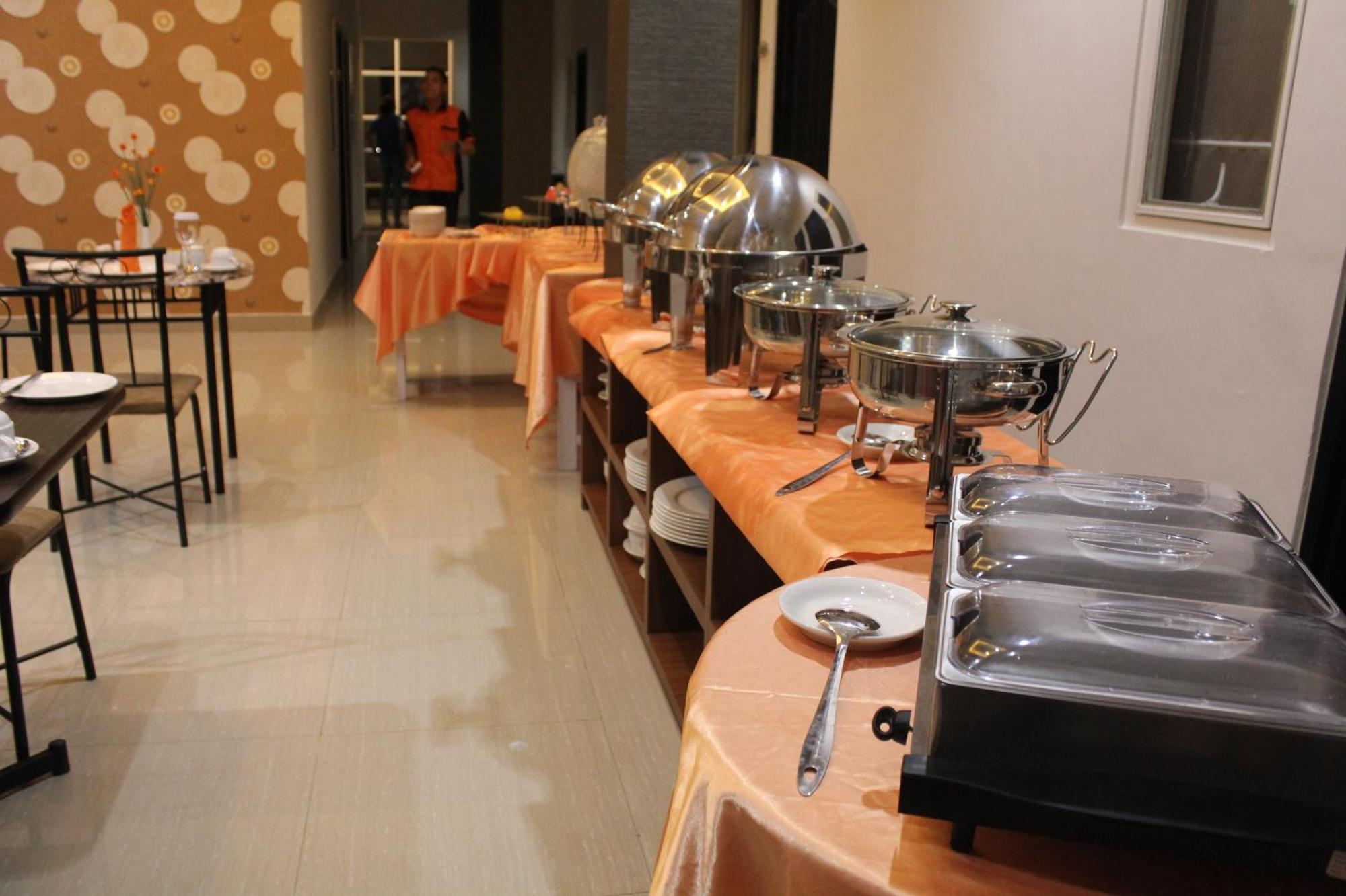 Mel'S Inn Manado Zewnętrze zdjęcie