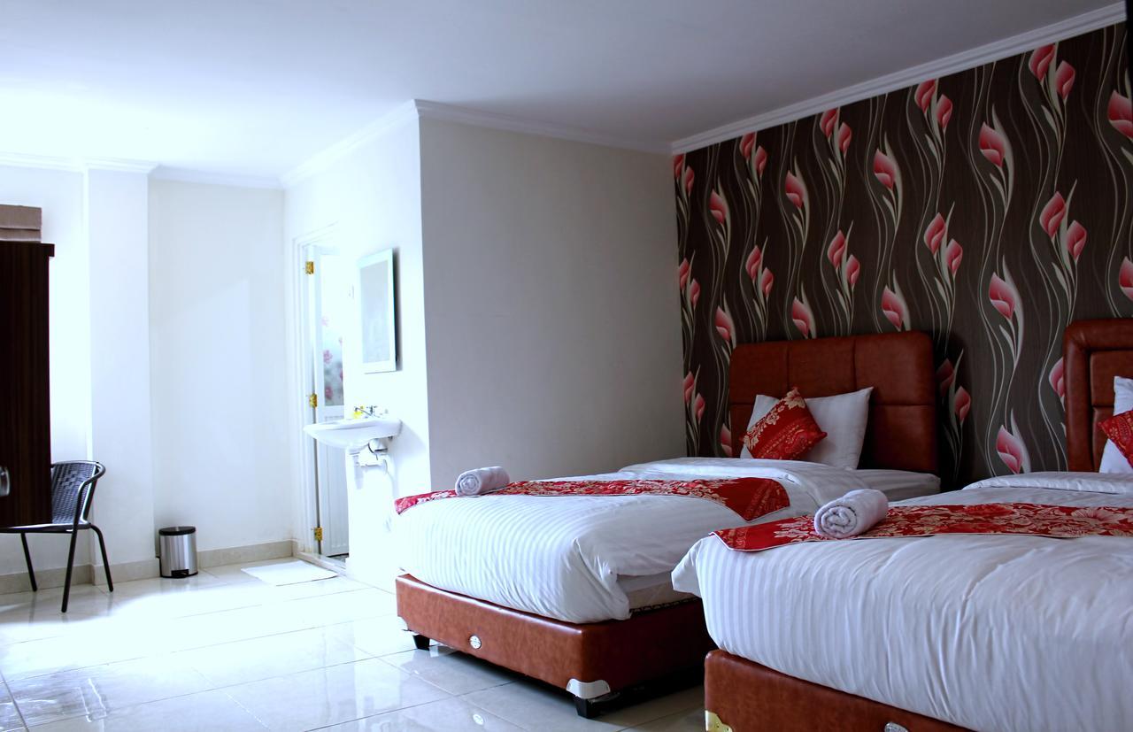 Mel'S Inn Manado Zewnętrze zdjęcie